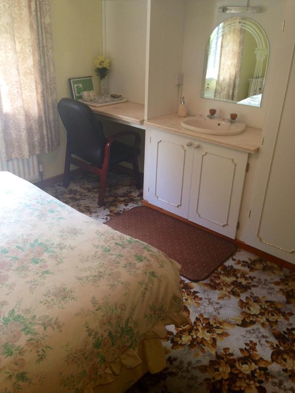 Palm Grove B&B كاشيل الغرفة الصورة